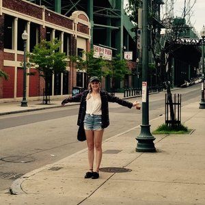 Meet your Posher, Elizabeth